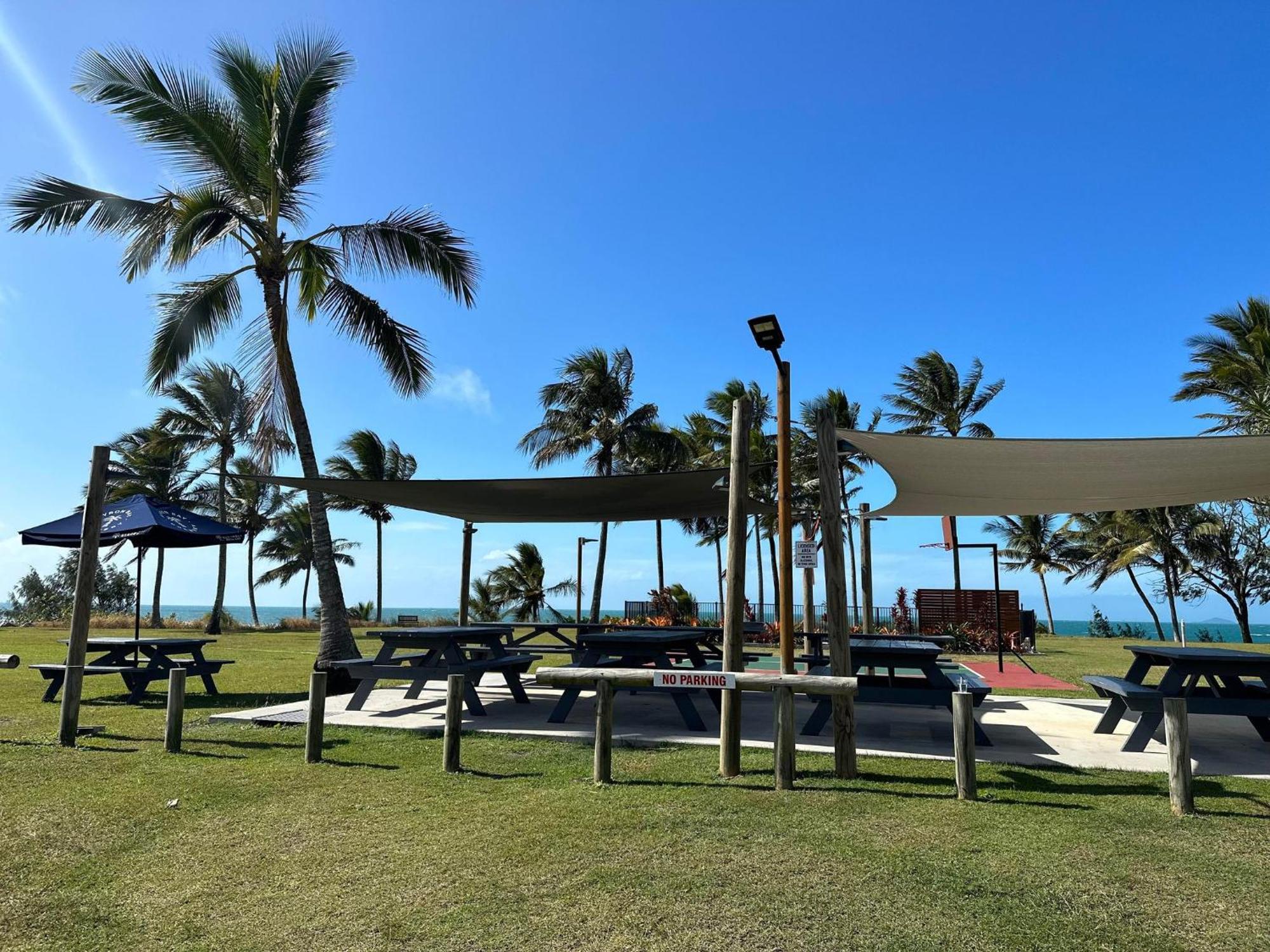 Sarina Beach Motel Grasstree Beach Exterior foto